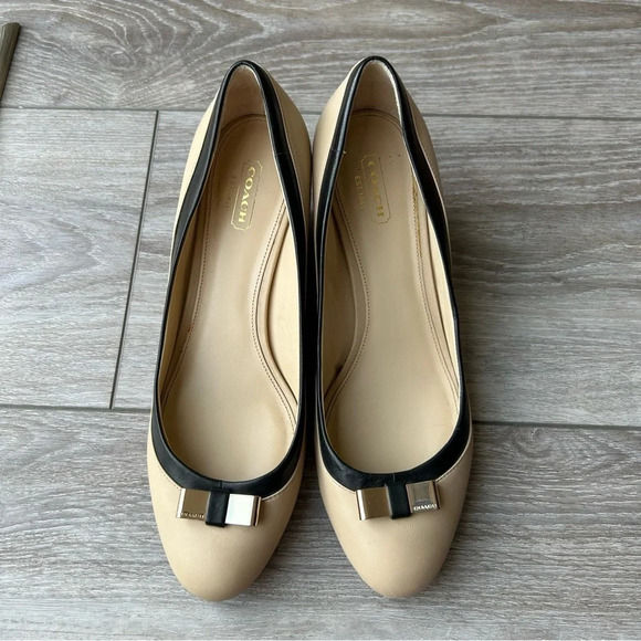 Coach Cream Leather Full Leather Wedge Heel  Pumps - Picture 2 of 13